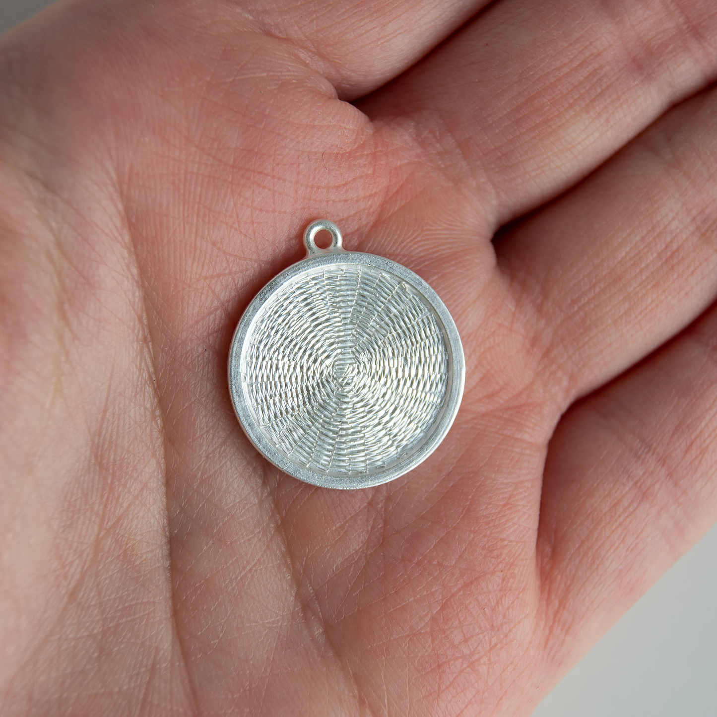 Round Sterling Silver Blank 19 mm For Enamelling, No Need To Add Foil Or Counter Enamel, 925 Form, Engraved Blank For Earrings Or Pendant