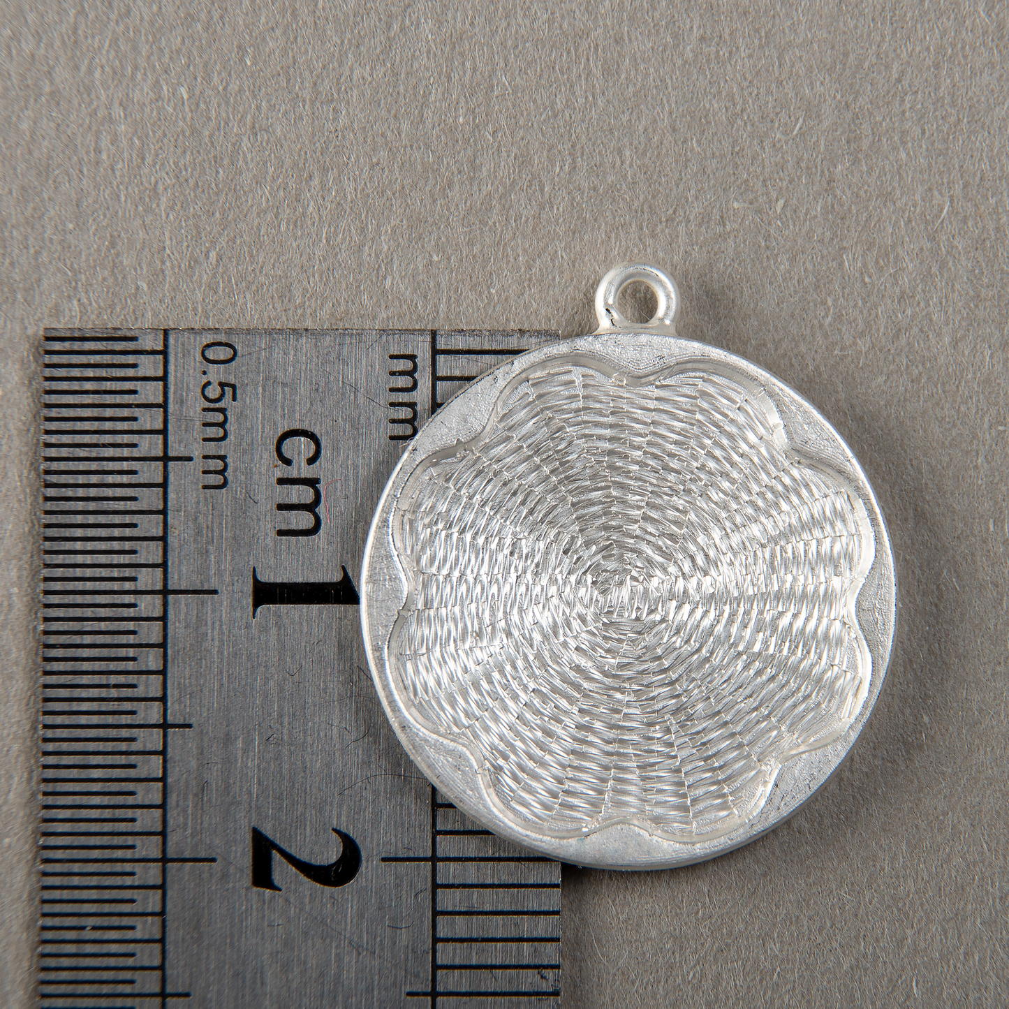 Sterling Silver 20 mm Blank For Enamelling, Round Wavy Form, No Need To Add Foil Or Counter Enamel, 925 Form With Eyelet For Making Jewelry