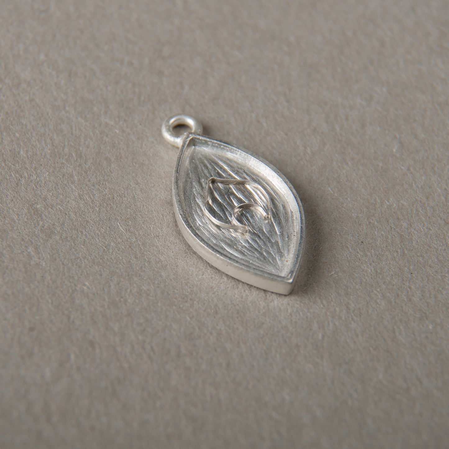 Leaf Form Sterling Silver 16x8 mm Blank For Enamelling, No Need To Add Foil Or Counter Enamel, 925 Form Prepared For Cloisonne Enamelling