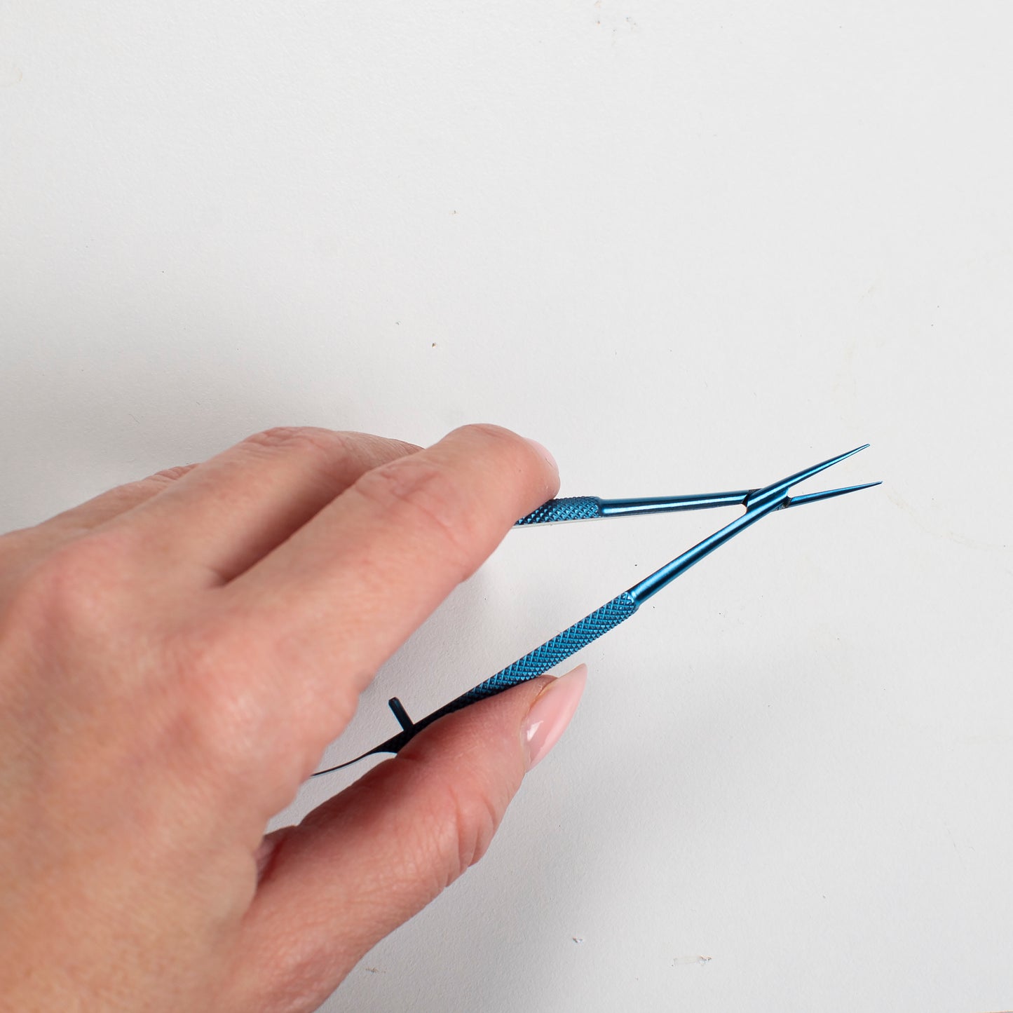 Titanium Needle Holder Pliers (Straight Tip) 11,5cm