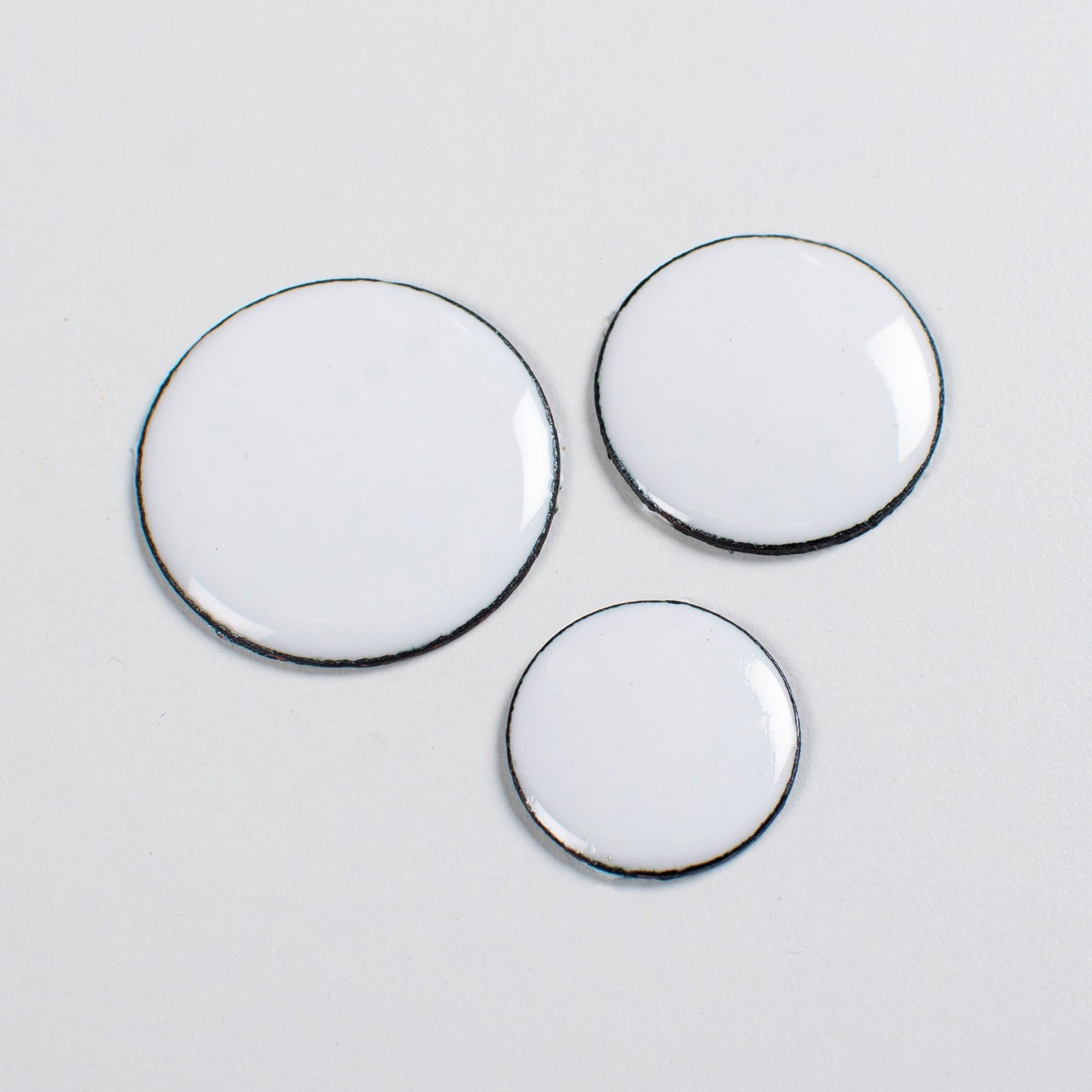 White Enameled Copper Blanks for Cloisonné & Painting, 1 pcs (30mm, 25mm, 20mm)