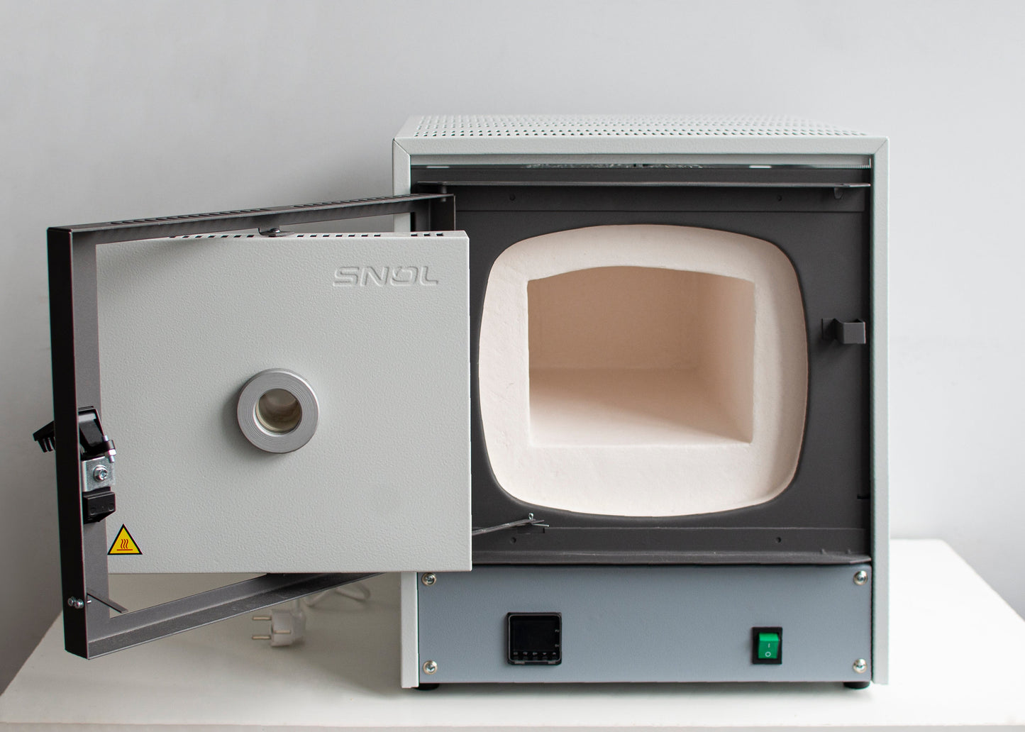 Muffle Furnace SNOL 8.2/1100 with Ø35mm Window