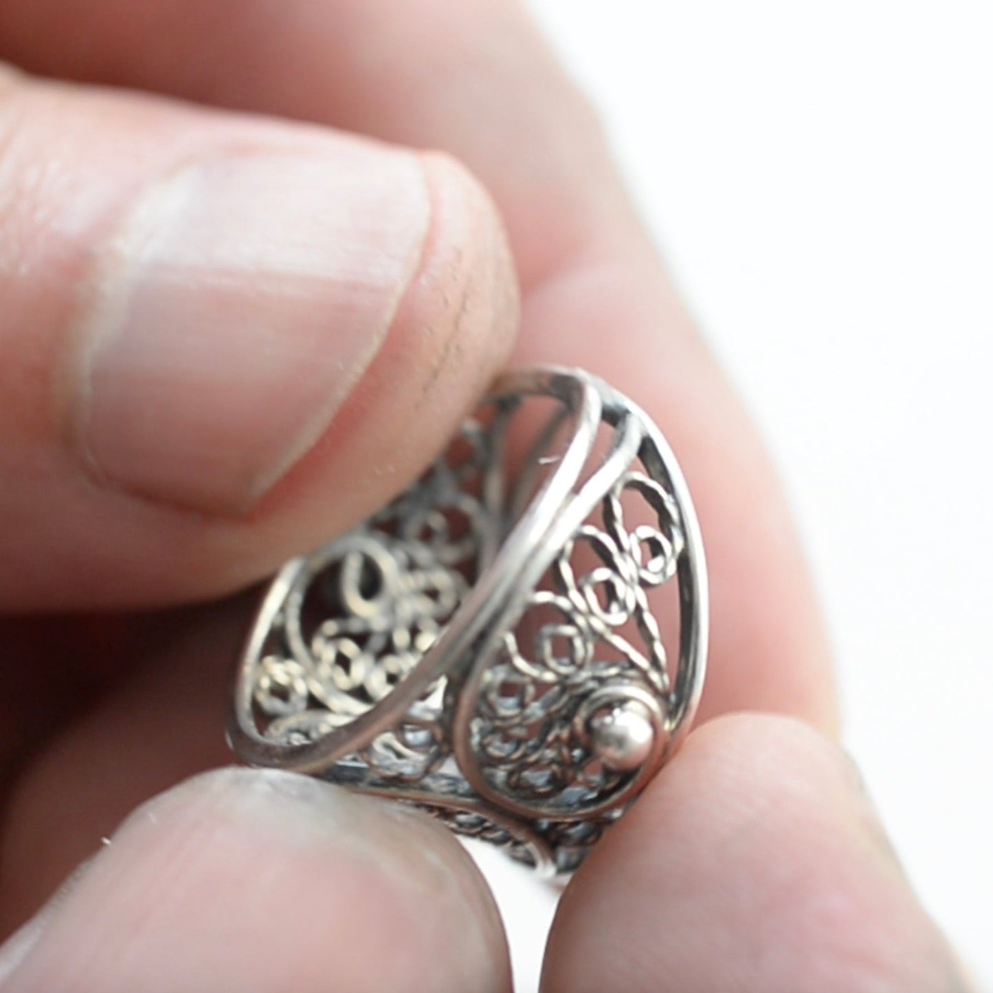 Filigree Wire Making Video, Handmade Wire Video Process, Silversmithing Tutorial, Fine Silver Wire Crafting, Making Jewelry, Digital File